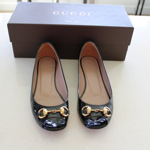 Gucci Vernice Microguccissima Horsbit Open Toe Flats - Picture 1 of 3